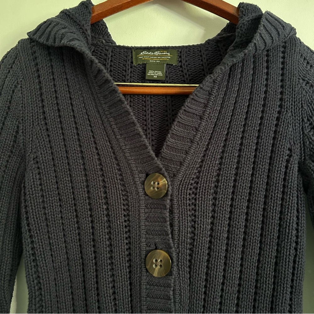Eddie Bauer Women's Navy Hooded Long Sleeve Sweater Size XS Front pouch pocket - Picture 3 of 7
